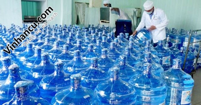 Mua decal nhựa cho bình nước đóng chai giá rẻ! 2 decal nhựa cho bình nước đóng chai